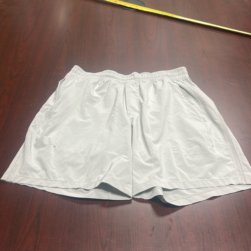 NWOT lululemon athletica short